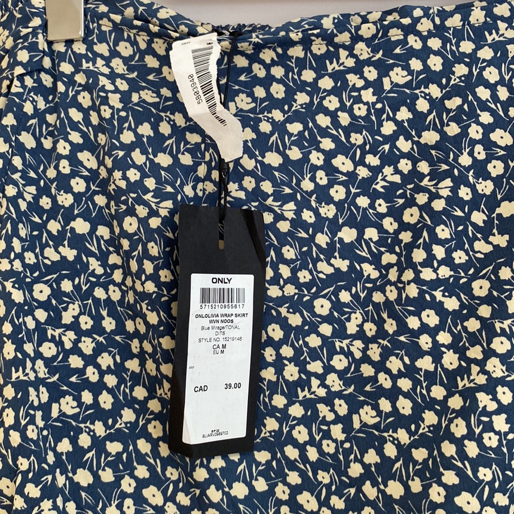 NWT ONLY Olivia Wrap Skirt - Picture 7 of 12